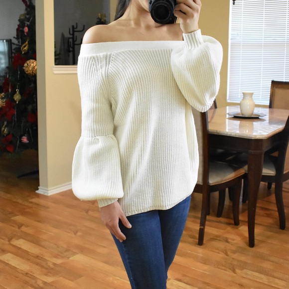Din & Louie Sweaters - 🏷 SALE - Off The Shoulder Ivory White Sweater